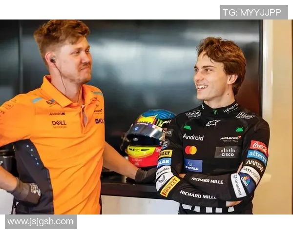 F1车手心态对赛场表现的影响与心理调适策略研究 F1车手心态对赛场表现的影响与心理调适策略研究